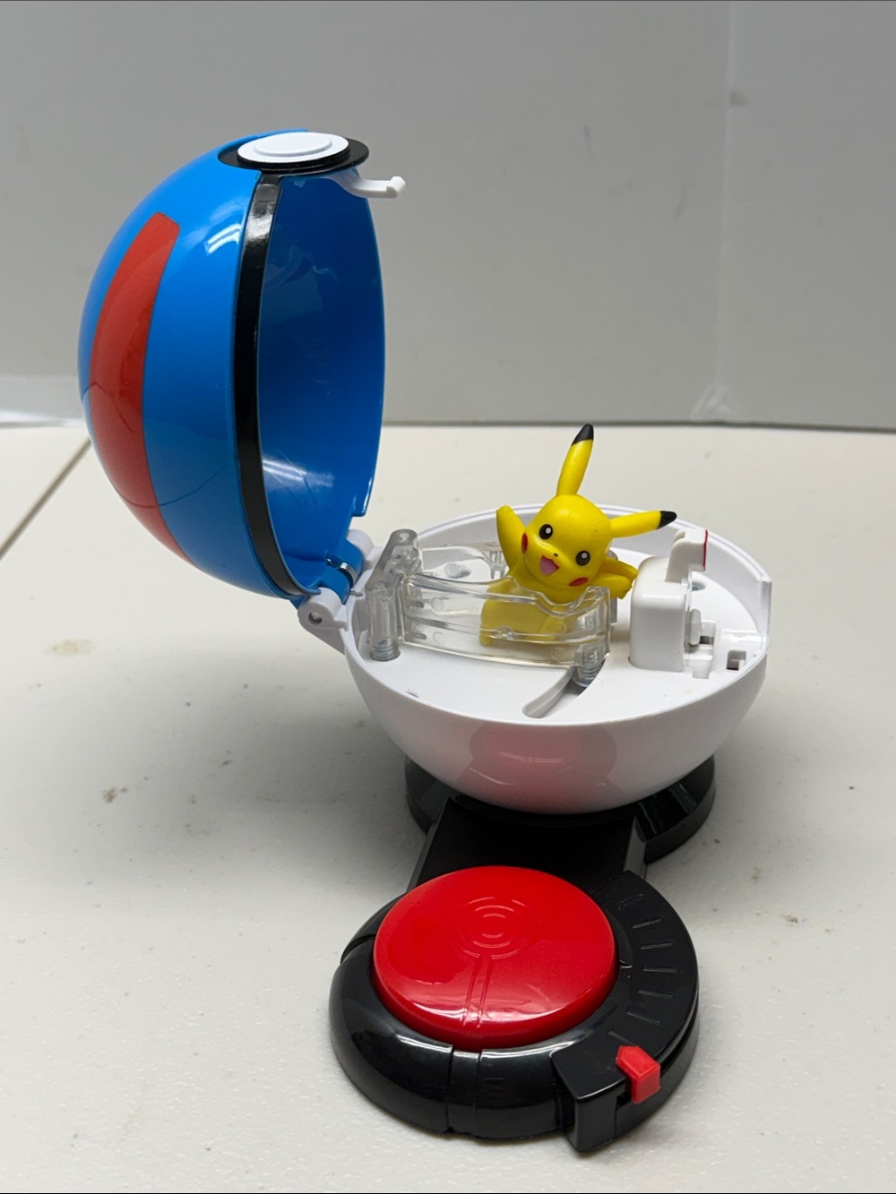 Pokemon Surprise Attack Poke Ball Battle Game PokeBall